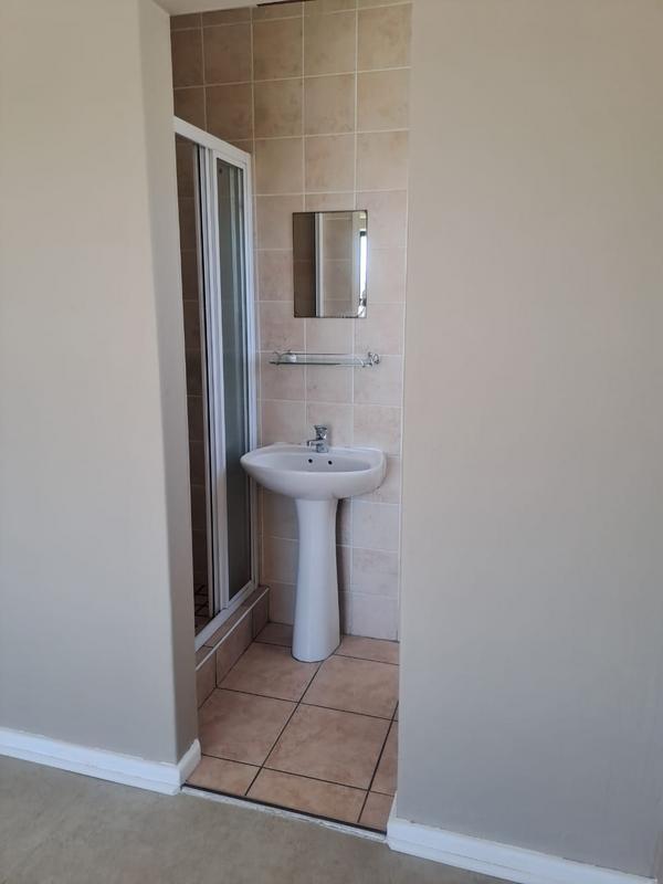 2 Bedroom Property for Sale in Vredekloof Western Cape
